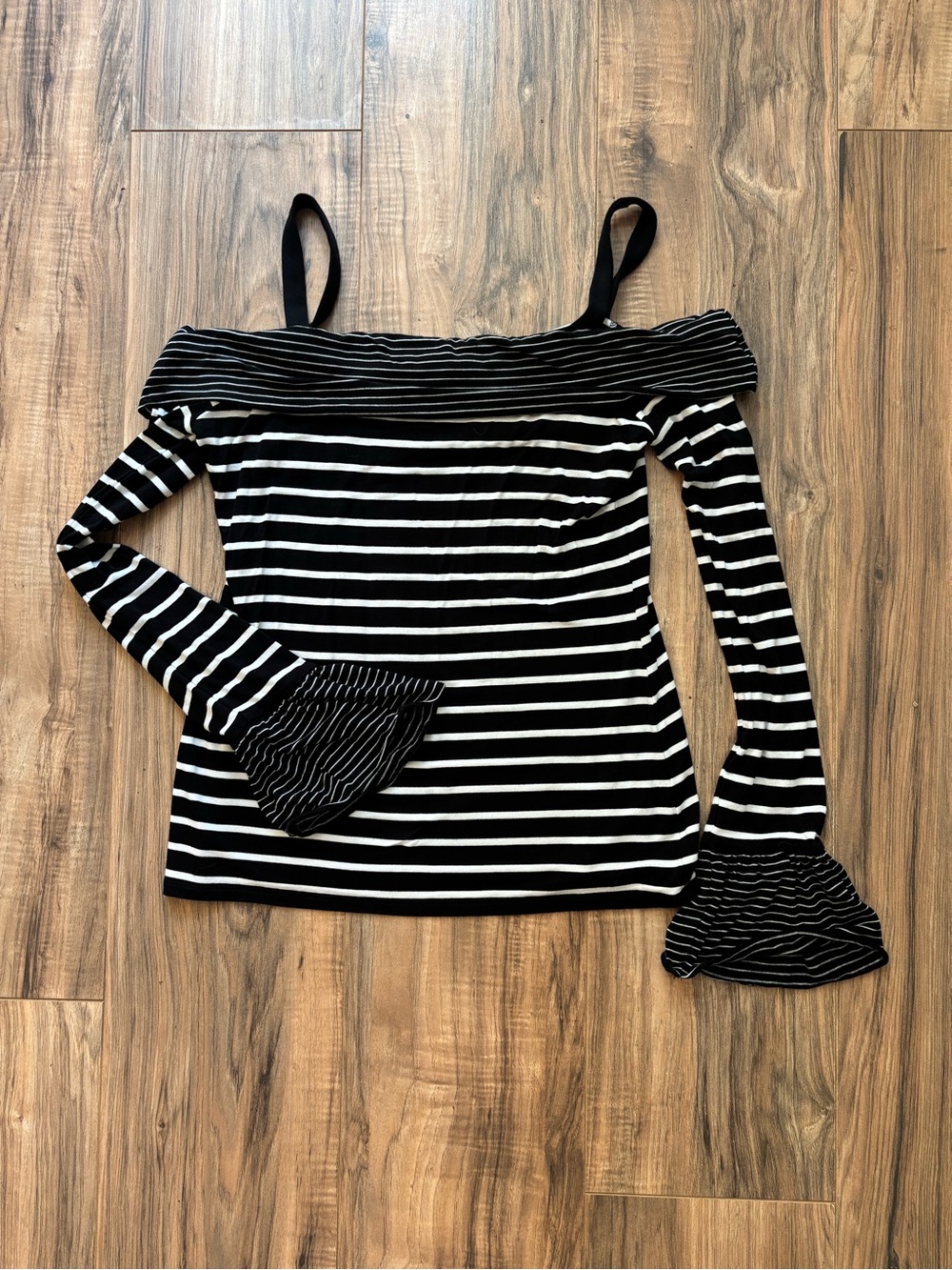 White House Black Market Striped Off-Shoulder Bell Sleeve Top Size Small